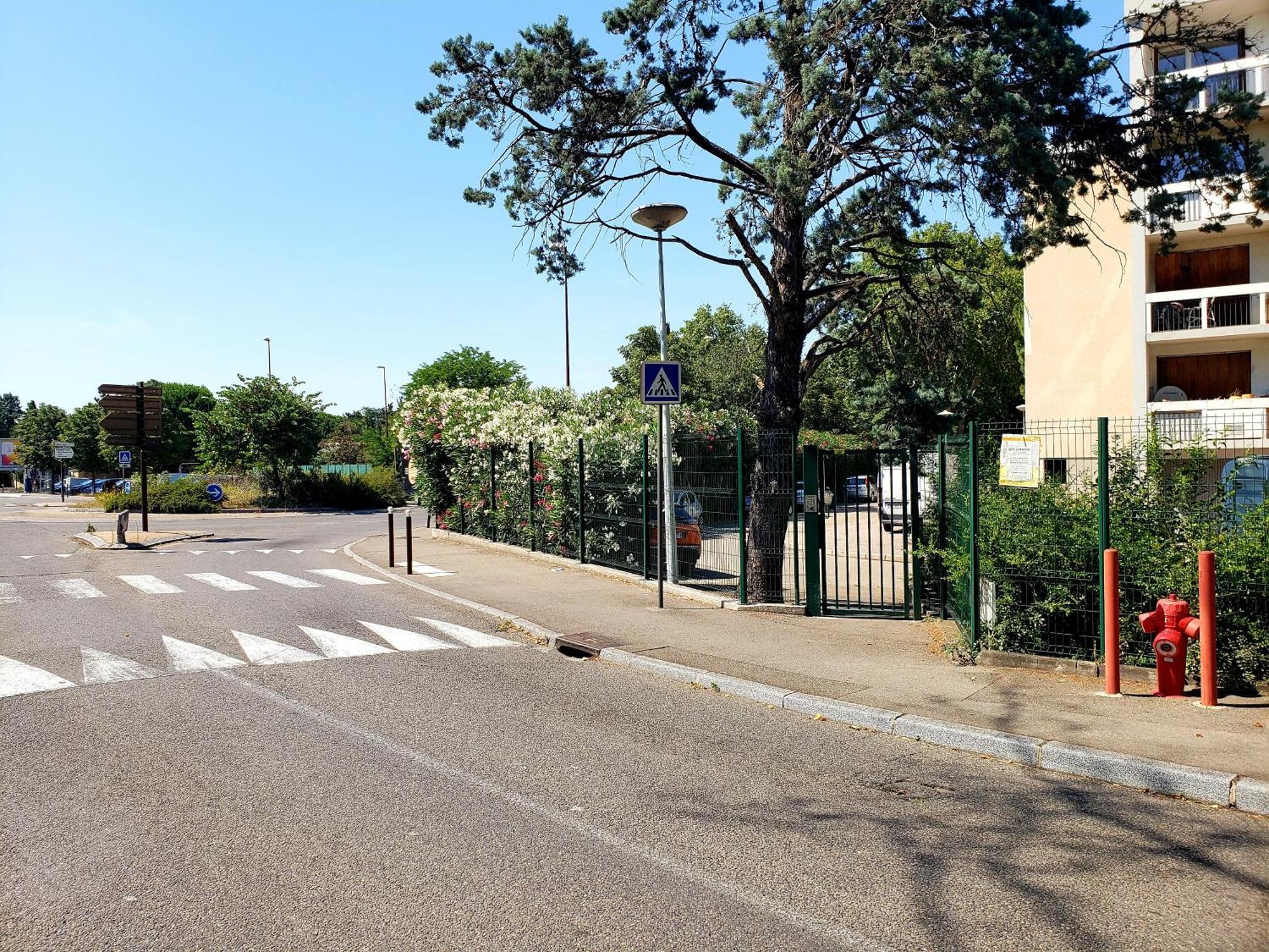 Suite From 1 To 6 - Bathtubs In Rooms - Air Conditioned Residential Appartement - Self-Arrival - Wifi - Netflix Disney - Kitchen - Laundry - Parking Avignon Exterior foto